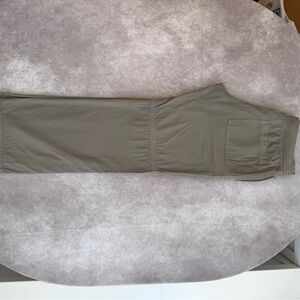 James Perse Men's Olive drawstring pull on Cargo Pants size 34
